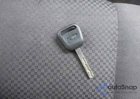 2015 Chevrolet Silverado 1500 2Lt from USA, damaged, VIN 1GCVKREC3FZ236511